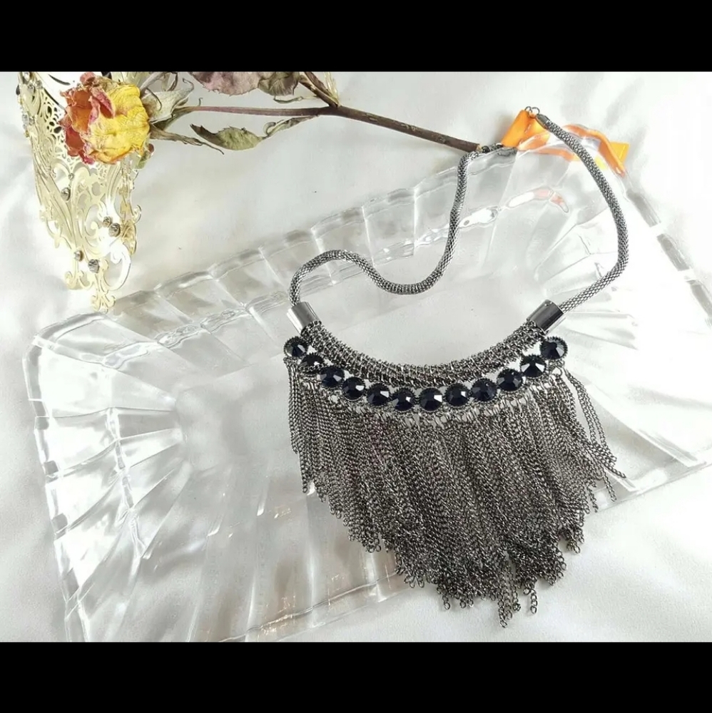 Elegant Snake Chain Necklace W/ Large Sapphire Rhi